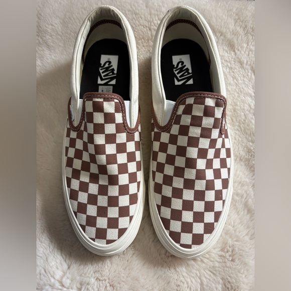 VANS SLIP ON PREMIUM
CHECKERBOARD 98 LX MEN'S SNEAKERS VNO0OCSECFF🌵11 - Picture 1 of 10